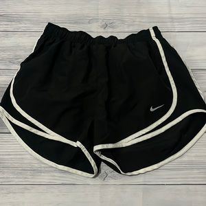 Black nike shorts